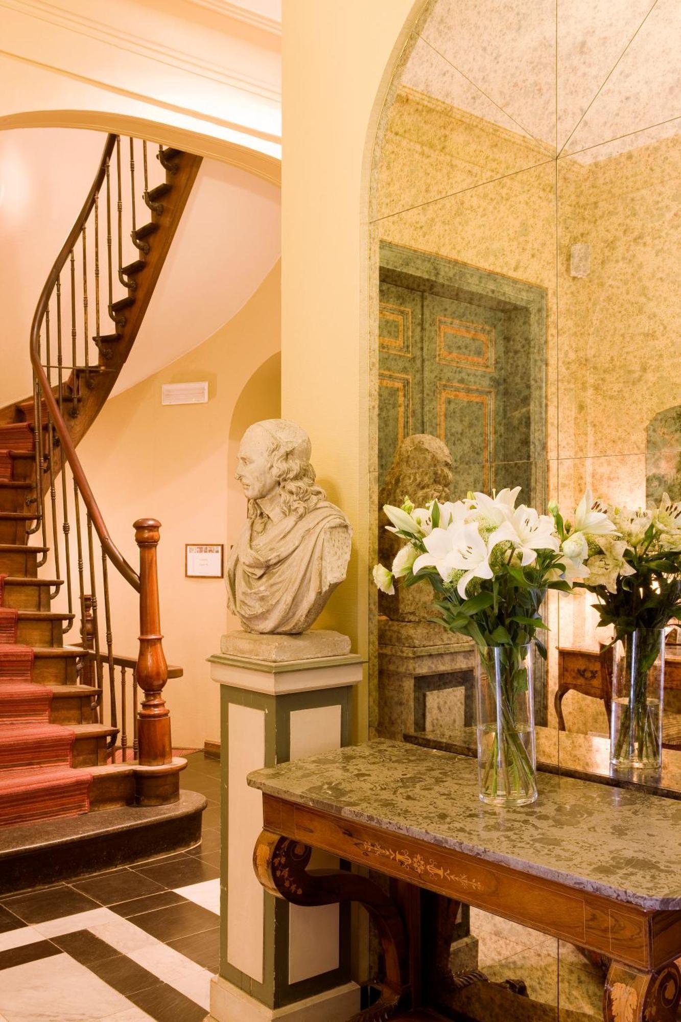 Martin's Relais